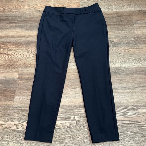 LOFT Pants - Ann Taylor LOFT Julie Skinny Tailored Work Pants in size 4 Petite Navy Blue